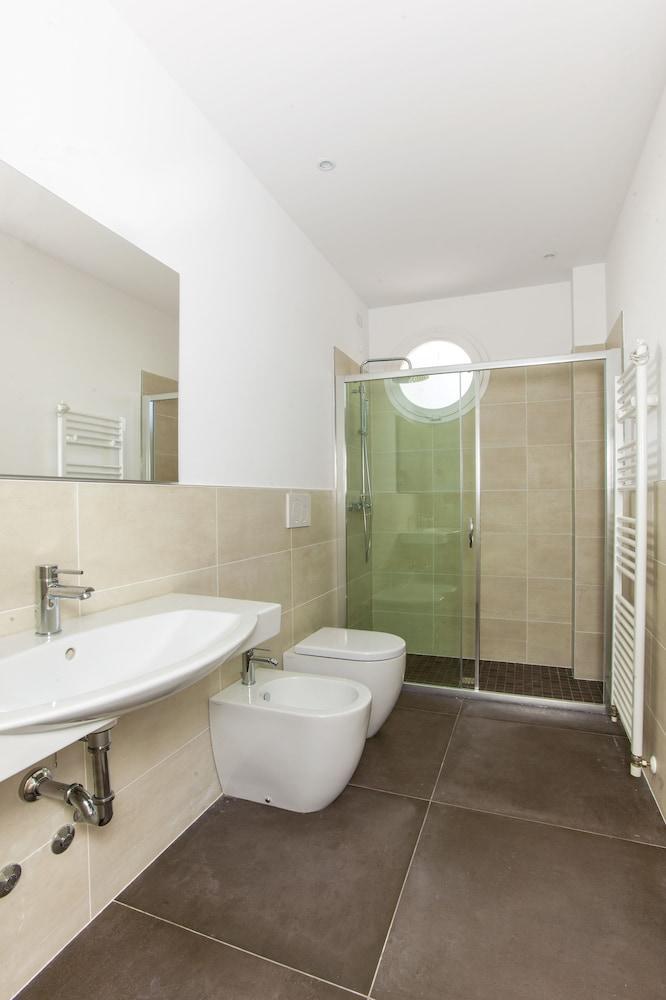 Hotel Houston Suites Римини Екстериор снимка